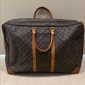 Louis Vuitton Monogram Soft Travel Bag 
Reposhed from